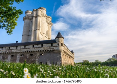 Chаteau De Vincennes At Sunset, Paris, France. Translation - Vincennes Castle. French Royal Fortress Built In 14th Century.