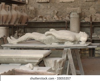 Dead Body Of Pompeii