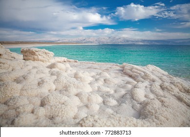 Dead Sea Salt Shore. Ein Bokek, Israel