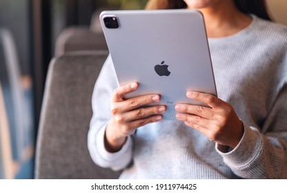 Dec 30th 2020 : A Woman Holding And Using Apple New Ipad Pro 2020 Digital Tablet, Chiang Mai Thailand