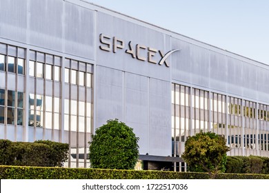 Dec 8, 2019 Hawthorne / Los Angeles / CA / USA - SpaceX (Space Exploration Technologies Corp.) headquarters; SpaceX is a private American aerospace manufacturer
