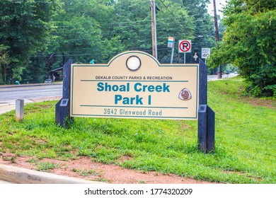 Decatur, Ga / USA - 07 07 20: Shoal Creek Park 1 Sign