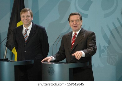 DECEMBER 1, 2004 - BERLIN: German Chancellor Gerhard Schroeder With The Belgian Prime Minister Guy Verhofstadt At A Meeting In The Chanclery In Berlin.