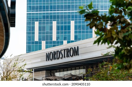 December 12th , 2021 - Austin , Texas , USA: Nordstrom Location In North Austin Texas In A Modern Outdoor Urban Residential Shopping District Called The Domain During Holiday Shopping Season 