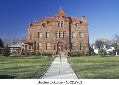 DECEMBER 2004 - Historic Moss Mansion, Billings, MT
