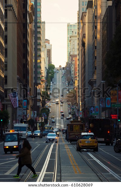 Decenber 27, 2015 Business hour at California Street,\
San Francisco, CA, USA