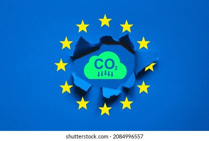 Decline In Carbon Dioxide Emissions In Europe. Union European Is Making A Decarbonization Program In The Coming Years To Reduce CO2 Emissions And Develop Sustainable Energy.