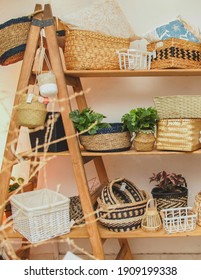 Deco Home Desing With Baskets