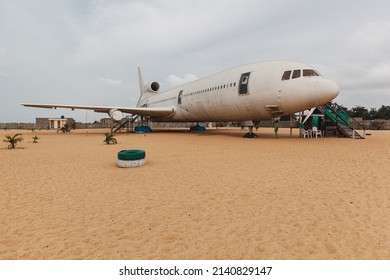 Decommissioned l-1011 TriStar in Cotonou, Benin