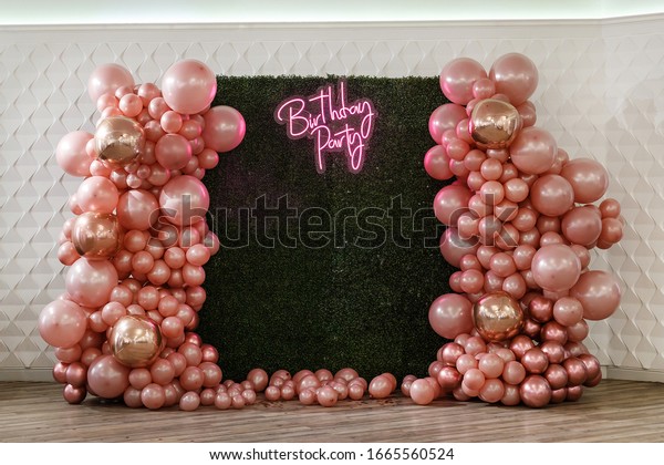 decor with balloons of pink , gold and rose gold\
collars/ text birthday party\
