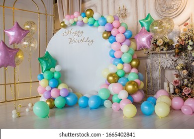 The Decor Of The Birthday	
