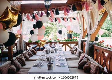 Chezmaitaipearls: Party Decoration On Terrace