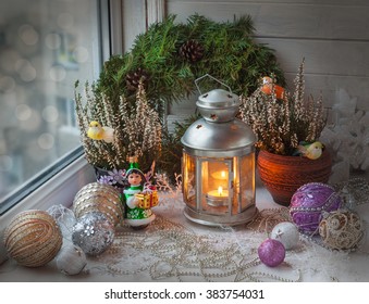 Decorations In The Window On Christmas Eve (mass Produced)