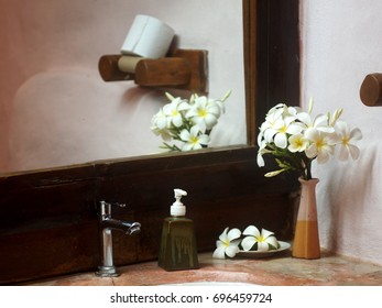 Bathroom Earth Tones Images Stock Photos Vectors Shutterstock