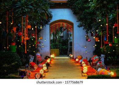 Decorative door step with lightning 