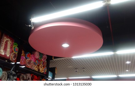 Imagenes Fotos De Stock Y Vectores Sobre False Ceiling