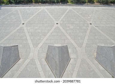 decorative pavement built with gray tiles