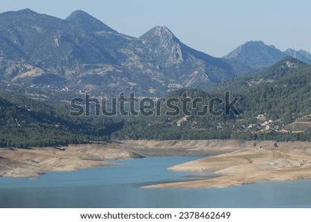 Decrease in the level of water in Kozan dam lake in the autumn