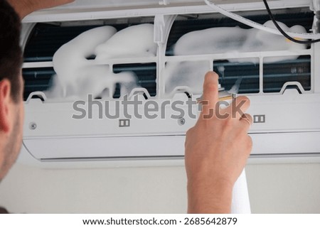 Deep AC Cleaning. Treating the Evaporator with Cleaning Foam.