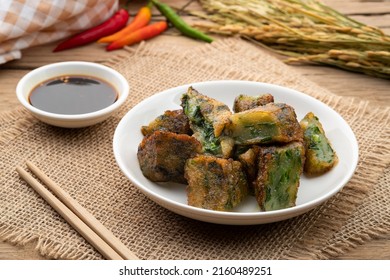 Deep Fried Chinese Chive Dumplings (Garlic Chives Cakes) Asian Food Style, Serve With Soy Sauce,Kanom Gui Chai