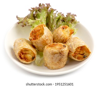 Deep Fried Crab Meat Roll Cake Or Hoi Jo, Full Loaded Crab Meat In Tofu Wrap, Chinese Restaurant Food Style, With Fresh Green Oaks Isolated On White Background. Clipping Path