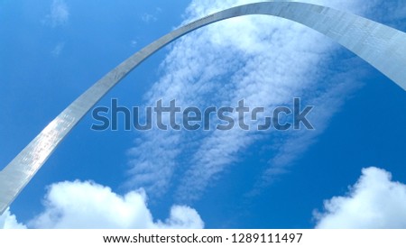 Deep perspective view of the Gateway Arch in St. Louis, Missouri