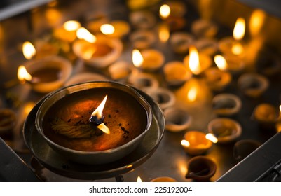 Deepavali, Festival Of Lights At Sri Srinivasa Perumal Temple, Singapore