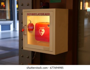 Defibrillator