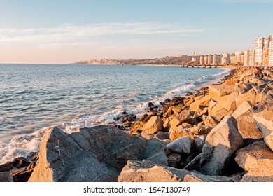 Viña Del Mar, Chile: 04/18/2019: Sunset Light In Viña Del Mar