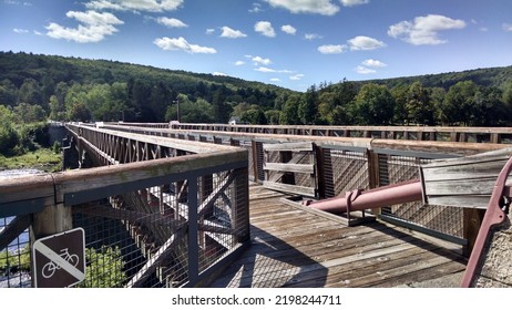 Delaware And Hudson Canal
Roebling's Delaware Aqueduct