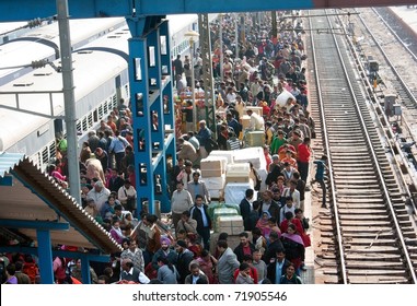 DELHI - DEC 10: Crowded Train Station Platform On December 10, 2010 In Delhi, India. Indian Railways Transport 20 Million Passengers Daily.