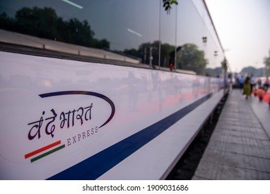 Delhi, India 2019: Vande Bharat Train, A Newly Launched Modern Train By Indian Railways. It Is A Most Preferred Train For Travelling To Hindu Pilgrim Vaishno Devi