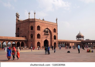 DELHI, INDIA - FEBRUARY 13 : The spectacular architecture of the Great Friday Mosque (Jama Masjid) on February 13, 2016, Delhi, India.