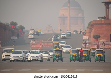 Delhi, India - November 21, 2017: Vehicles Traveling On The Road In Heavy Smog.