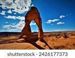 Delicate arch - 16 m high freestanding natural arch located in Arches National Park, formed of Entrada Sandstone (near Moab in Grand County, Utah, United States)