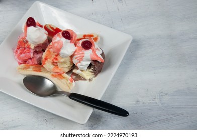 Delicious banana split on the table