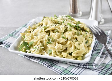 Delicious Basil Lemon Pasta Salad With Peas