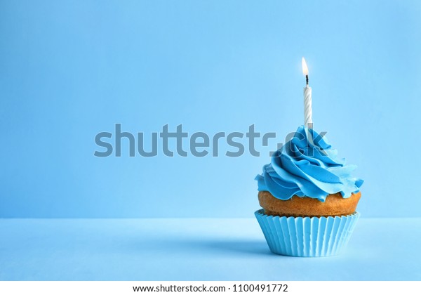 29,402 Cupcake Blue Icing Stock Photos, Images & Photography | Shutterstock