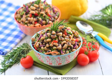 delicious black-eyed pea salad with vegetables