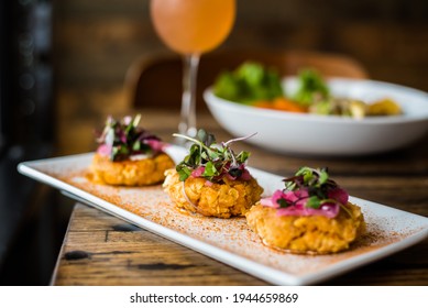 Delicious Crab Cakes And Salmon Cakes 