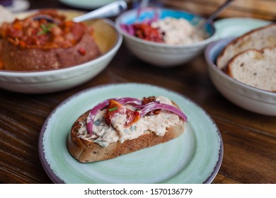 Delicious Crab Dip And Fresh Bread