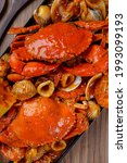 Delicious Crab in Padang sauce or Padang crab is an Indonesian seafood dish of crab served in hot and spicy Padang sauce. 