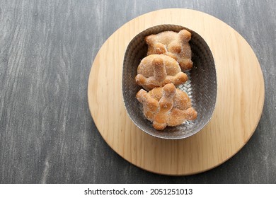 Delicious, Fresh, Sugary And Freshly Made Mexican Dead Bread That Is Made For The Day Of The Faithful Dead And All Saints That Is Celebrated In November In Mexico In A Handmade Woven Basket
