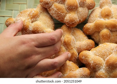 Delicious, Fresh, Sugary And Freshly Made Mexican Dead Bread That Is Made For The Day Of The Faithful Dead And All Saints That Is Celebrated In November In Mexico In A Handmade Woven Basket
