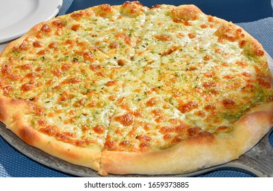 Delicious Garlic Bread Pizza 