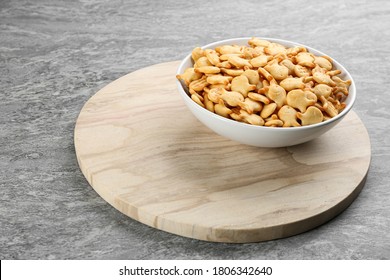 Delicious Goldfish Crackers In Bowl On Table