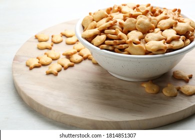 Delicious Goldfish Crackers In Bowl On Table