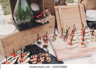 Wedding Catering Garden Images Stock Photos Vectors Shutterstock