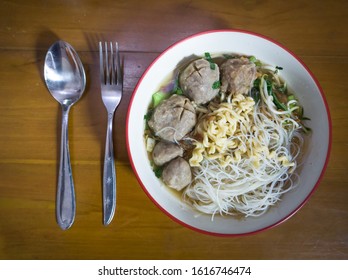 Delicious Meatball With Noodles (Bakso Urat)