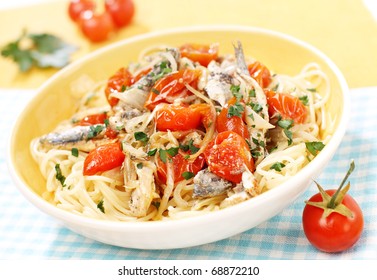 Delicious Mediterranean Pasta With Sardine, Tomato And Parsley